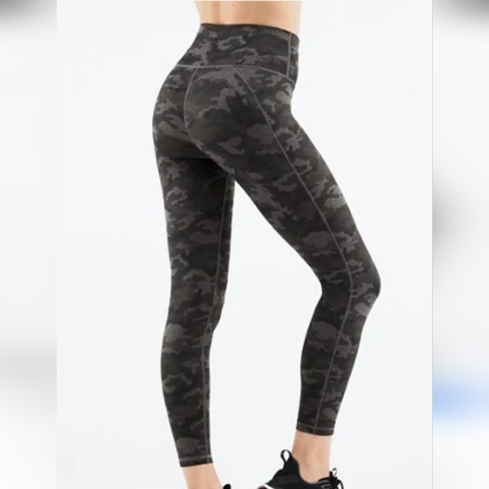 Fabletics Camo Powerhold High-Waisted 7/8 Leggings